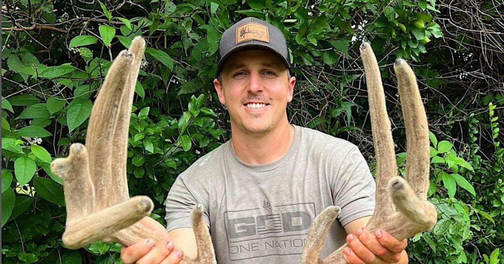 Lee Ellis Seek One's fortune stems from hunting and smart investments.