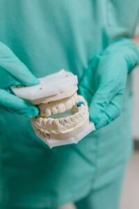 what is a dental crown