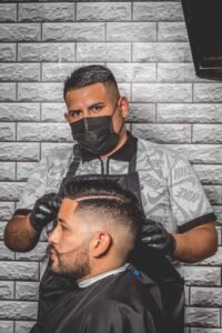 short haircuts for oval faces male