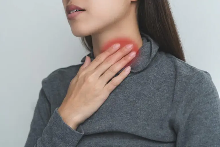 Why Does One Side of My Throat Hurt When I Swallow?